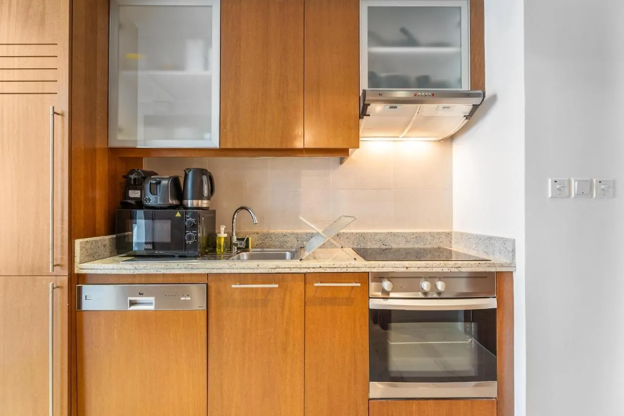 Nasma Luxury Stays - Sophisticated Studio Apartment Near Burj Khalifa Dubai